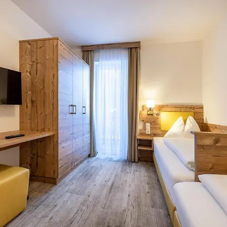 Der Alpenblick ホテル 3*