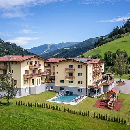 Hotel Der Alpenblick 3*
